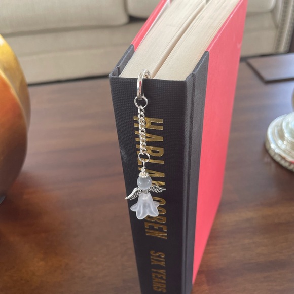 Handmade White Angel Fairy Bookmark with Silver Tone Hook - ideal Gift - Picture 4 of 7